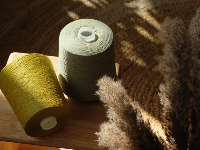 Color inspiration | Free cashmere, a hint of autumn